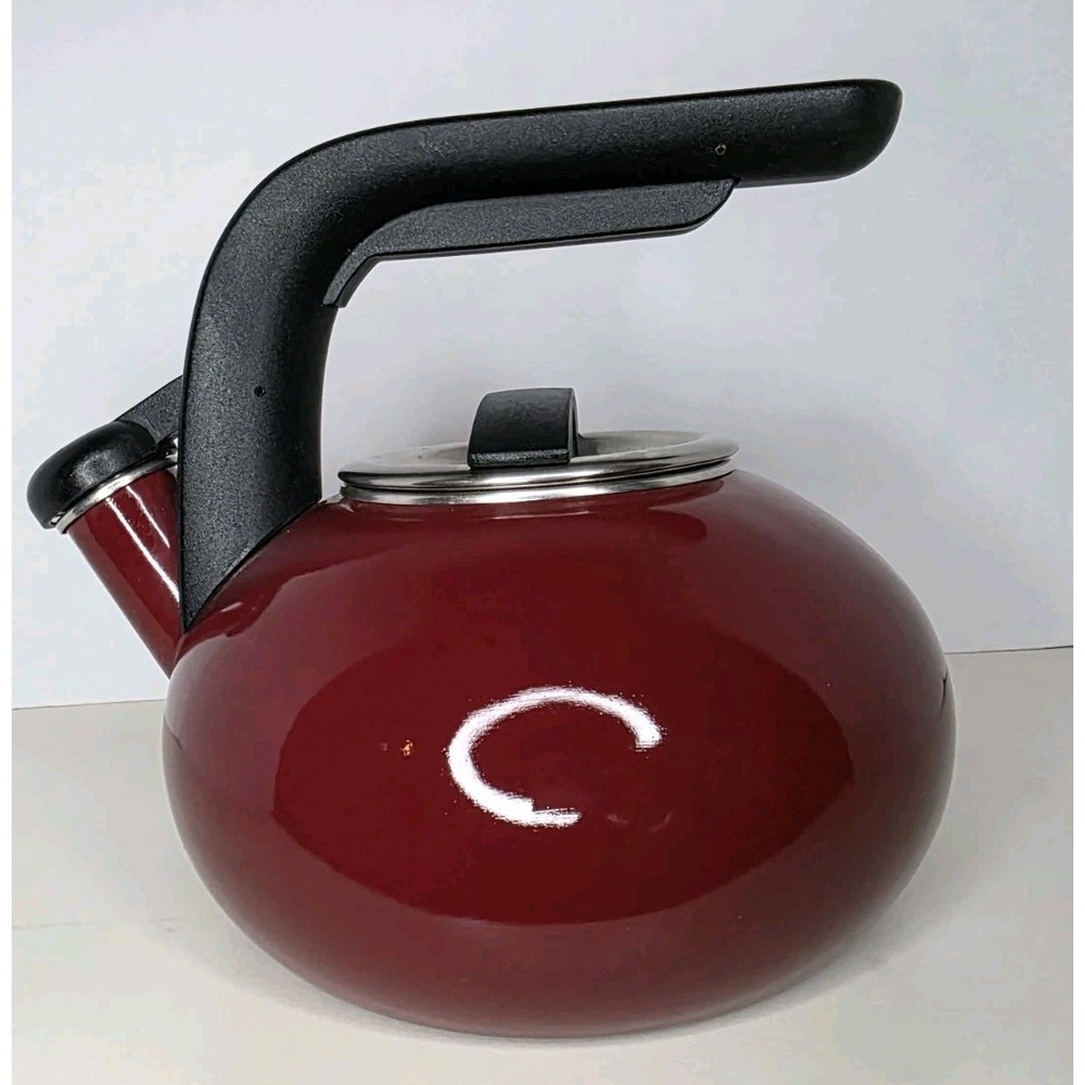 KitchenAid 1.5 Quart Whistling Tea Kettle Empire Red Porcelain Enamel Stovetop